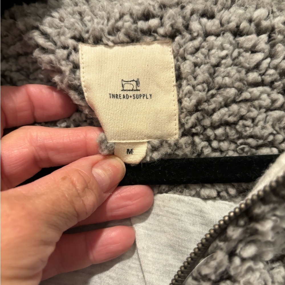 Thread Supply teddy sherpa zip pullover beige & gray size M - Picture 7 of 7